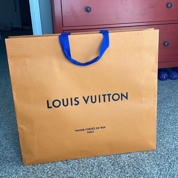 XLarge Louis Vuitton shopping / gift bag - Picture 1 of 4